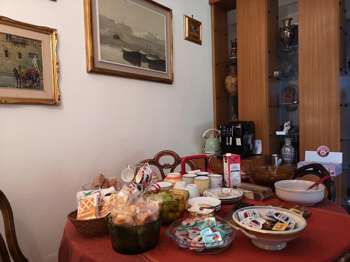 Wanderlust Bnb Pisa Bagian luar foto