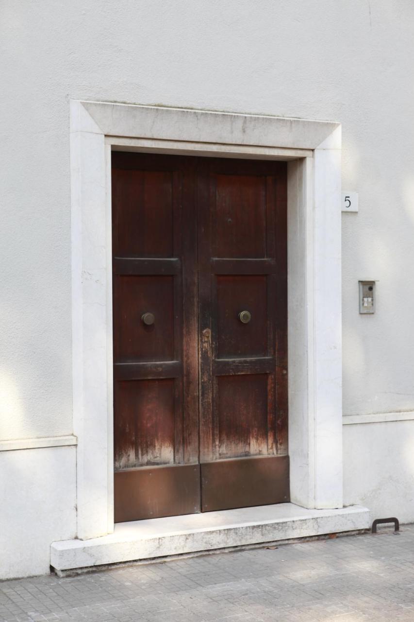 Wanderlust Bnb Pisa Bagian luar foto